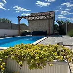 Vakantiehuis Mediterranean Olive Waterfallskrka-croatia Gulin