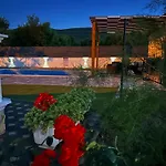 Mediterranean Olive Waterfallskrka-croatia Vakantiehuis Gulin