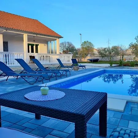 Mediterranean Olive Waterfallskrka-croatia Holiday home *