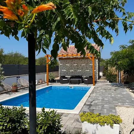 Mediterranean Olive Waterfallskrka-croatia Casa de Férias Gulin