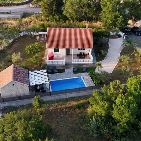 Mediterranean Olive Waterfallskrka-croatia Holiday home *