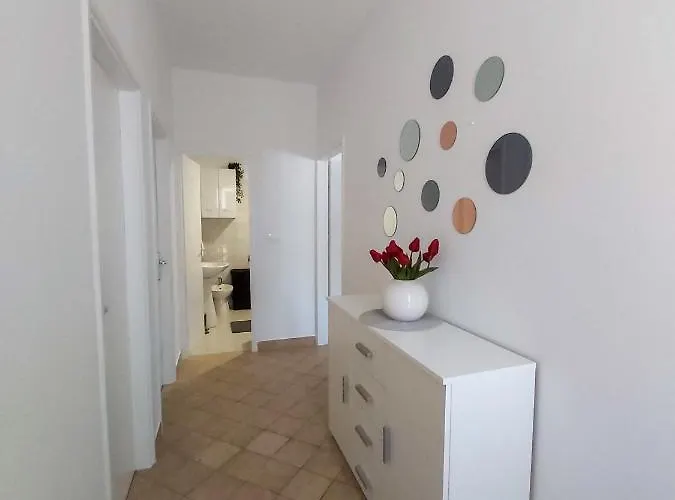 Vakantiehuis Mediterranean Olive Waterfallskrka-croatia *