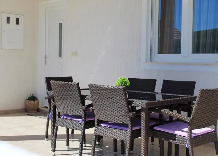 Mediterranean Olive Waterfallskrka-croatia * Gulin