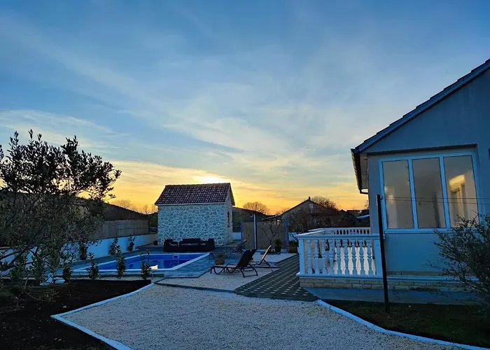 Mediterranean Olive Waterfallskrka-croatia Vakantiehuis *