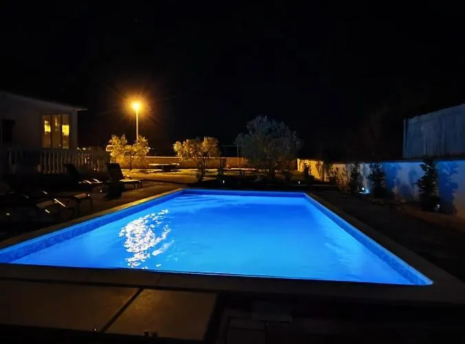 Mediterranean Olive Waterfallskrka-croatia Vakantiehuis Gulin