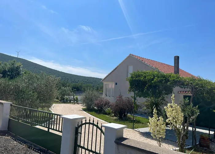 Vakantiehuis Mediterranean Olive Waterfallskrka-croatia