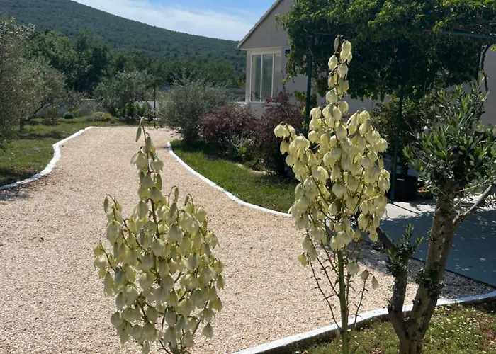 Vakantiehuis Mediterranean Olive Waterfallskrka-croatia Gulin