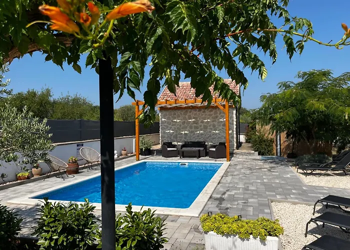 Mediterranean Olive Waterfallskrka-croatia Casa de Férias Gulin